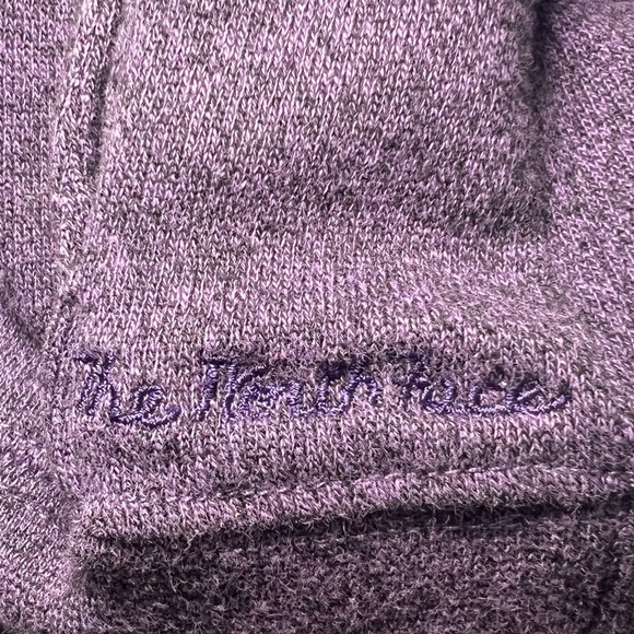 The North Face Pullover Hoodie Purple Eggplant Diagonal Zip Detail Size Small - Picture 2 of 4